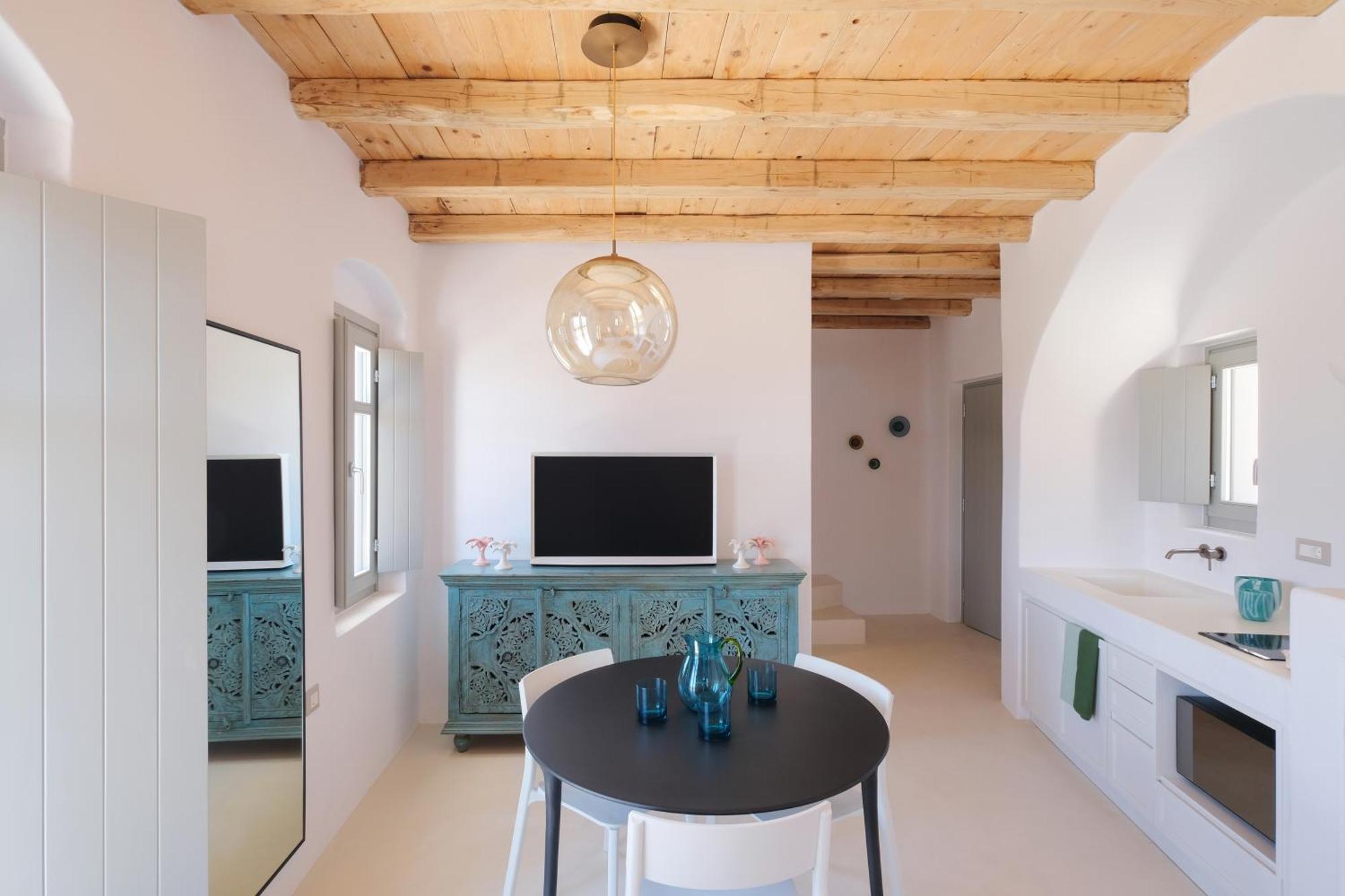 Odyssey Rock Milos Sunset Suites Plaka  Exterior foto