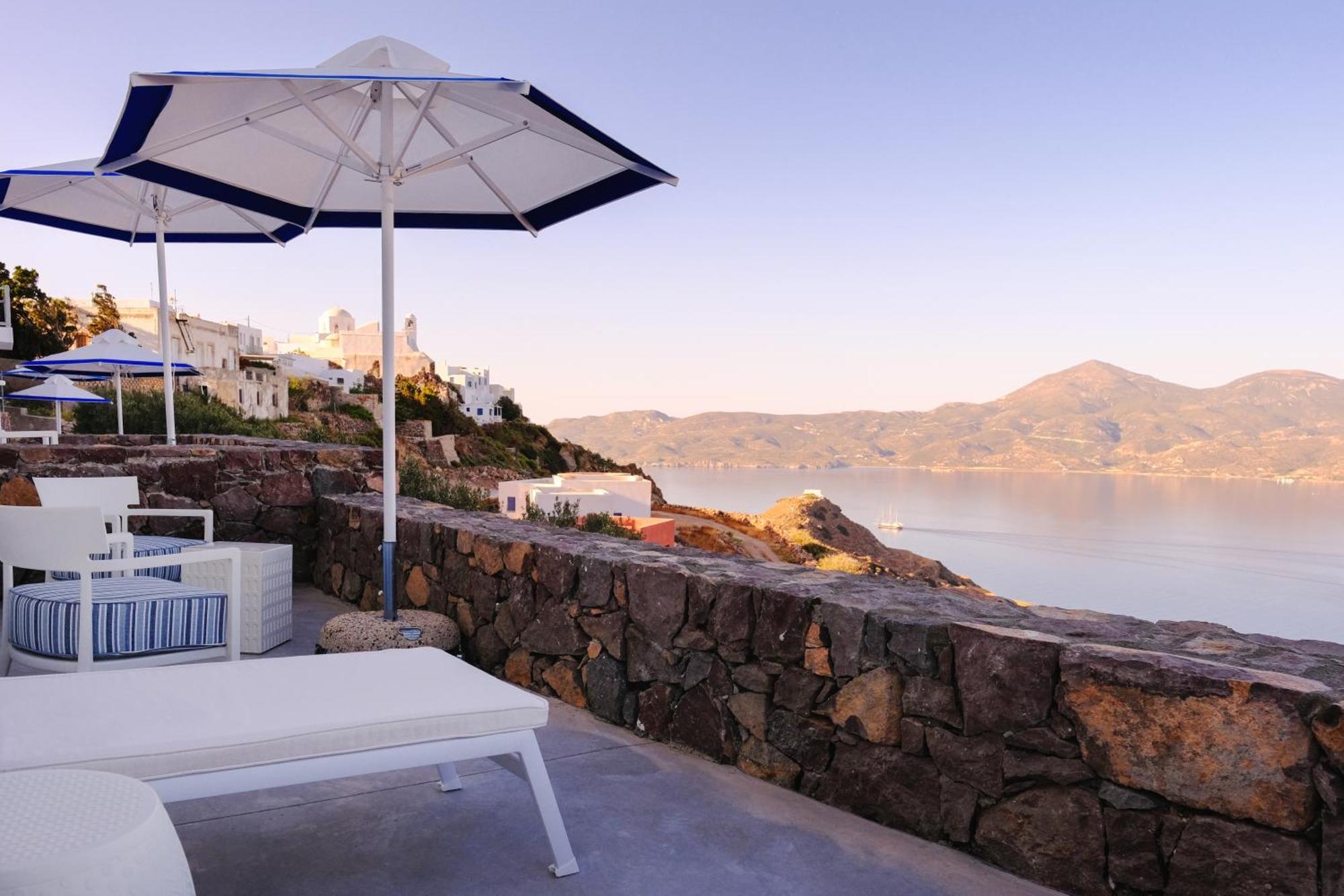 Odyssey Rock Milos Sunset Suites Plaka  Zimmer foto