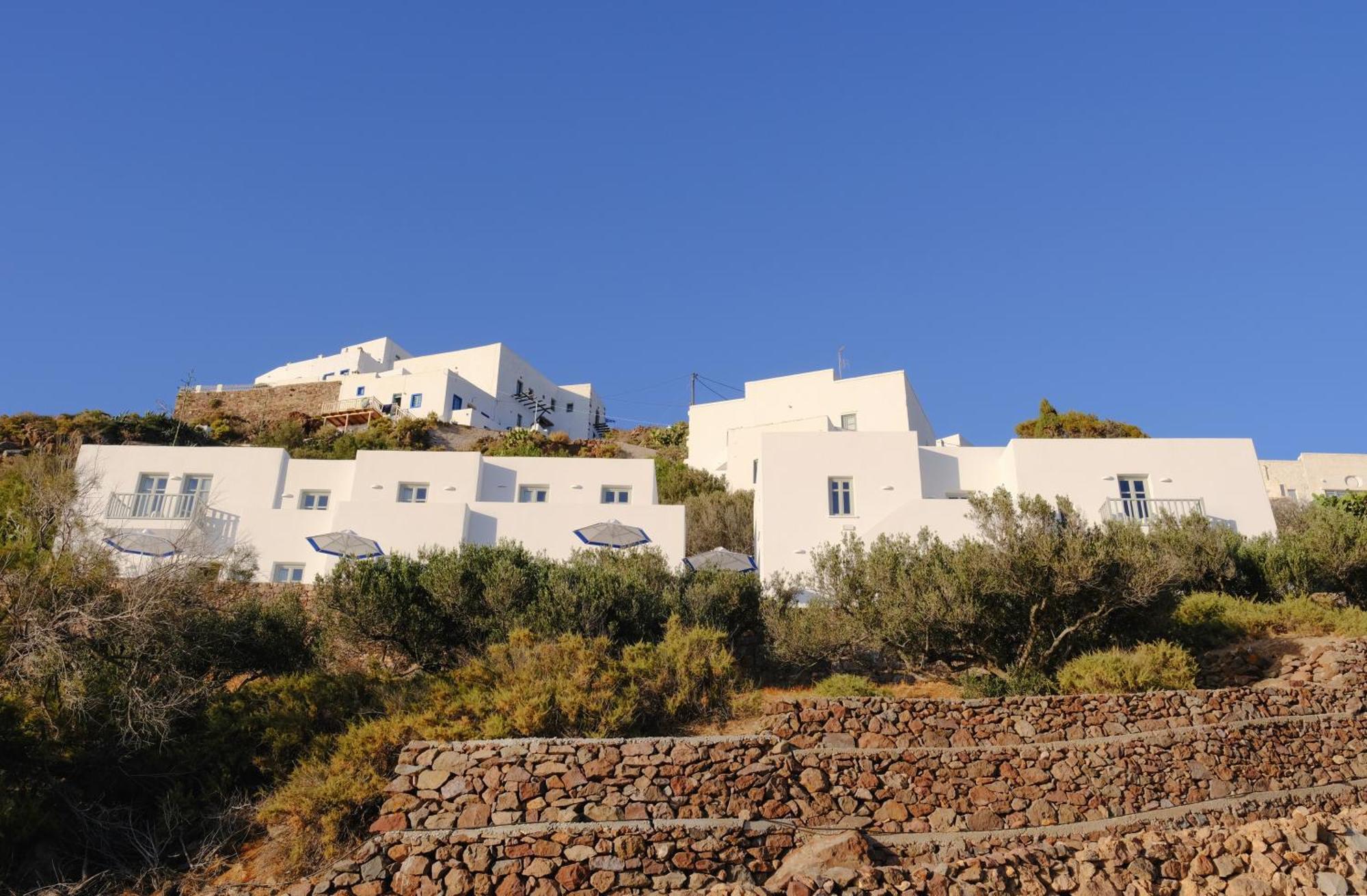 Odyssey Rock Milos Sunset Suites Plaka  Exterior foto